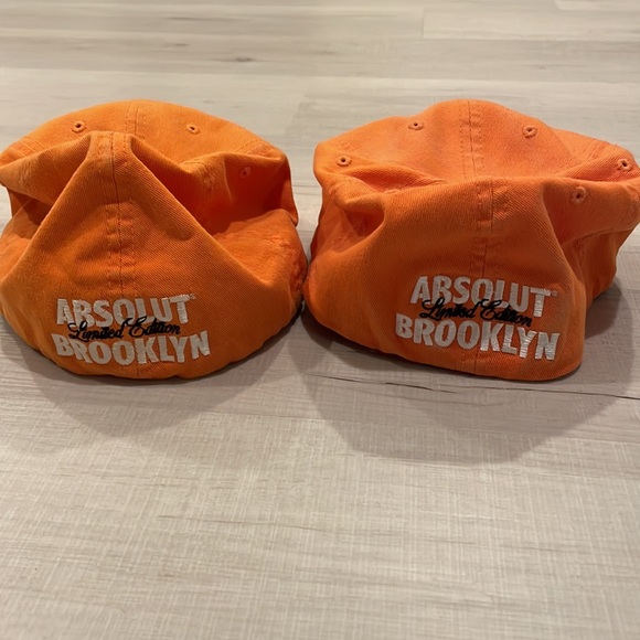 Absolut Vodka Brooklyn baseball caps X2 - Size L-XL in Orange
You get both - Picture 2 of 4